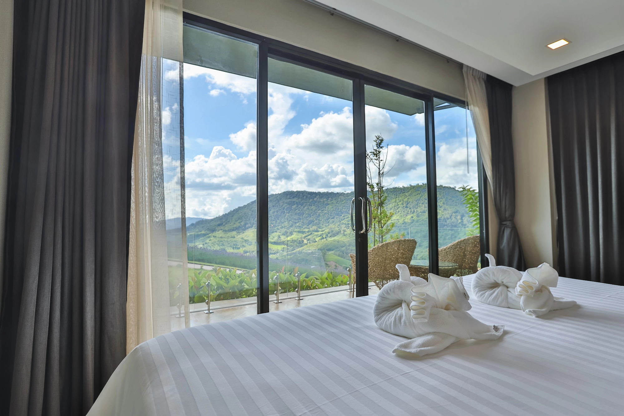 Za sproščen tudi naslednji dan po slavju je bila poroka s prenočišči odlična ideja